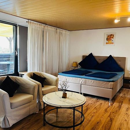 Private Studio Apartment With Balcony In Dortmund-Brackel Exterior photo
