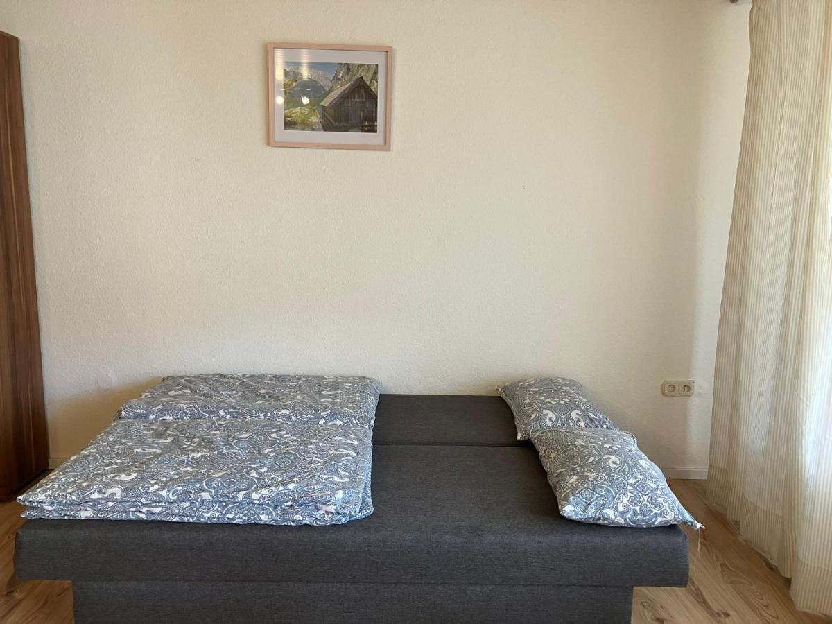Private Studio Apartment With Balcony In Dortmund-Brackel Exterior photo