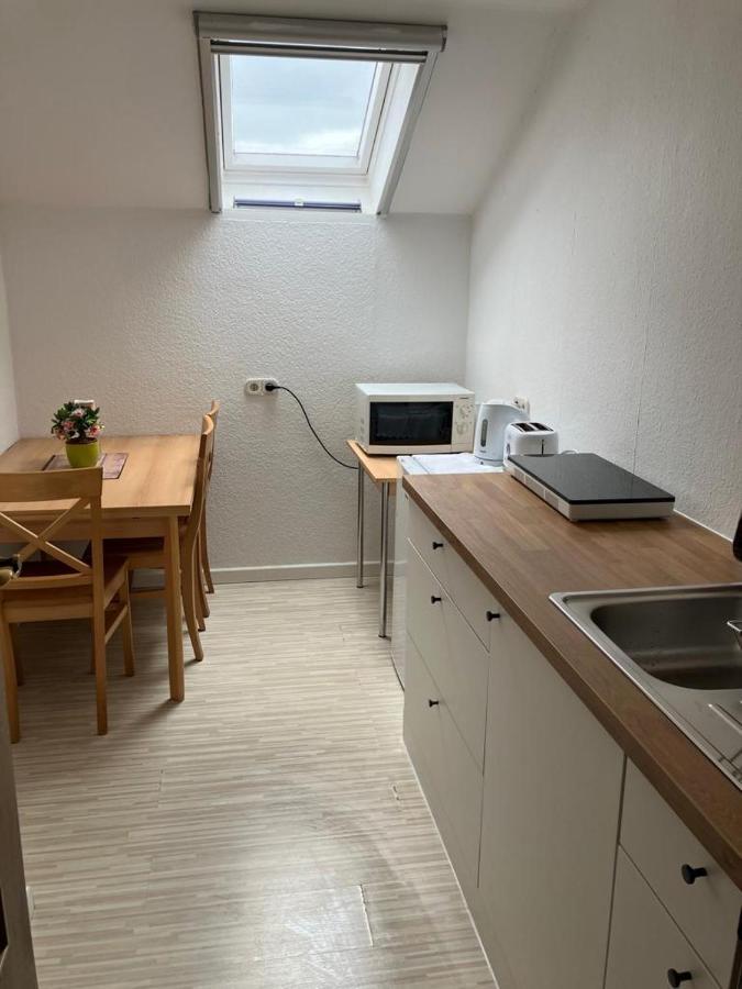 Private Studio Apartment With Balcony In Dortmund-Brackel Exterior photo